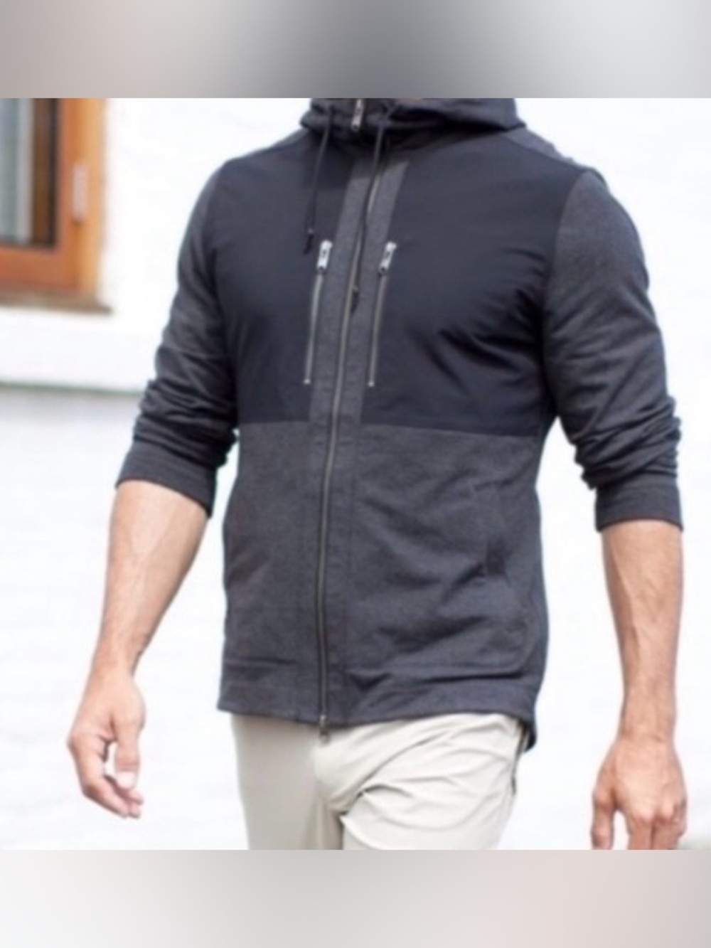 Lululemon Mens Dispatch
Hoodie Heathered Gray/Black
Large Great condition!